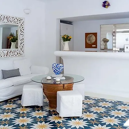 Rhenia Mykonos & Otel 4*