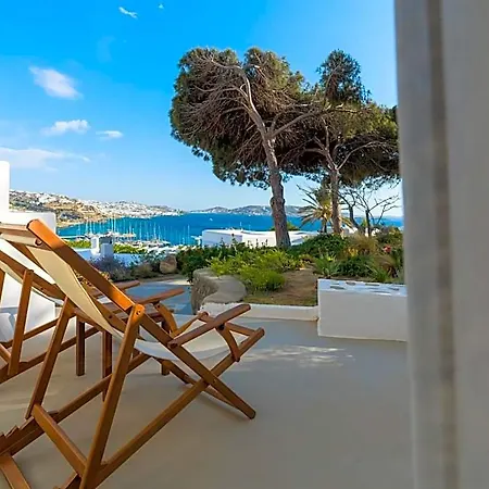 Rhenia Mykonos & 4*