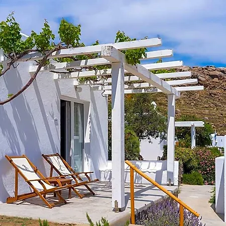 Rhenia Mykonos & Hotel 4*